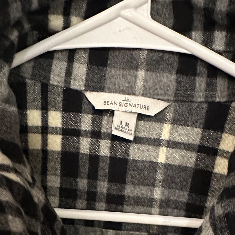 L.L. Bean Gray Black and White Plaid Zip Jacket - Picture 2 of 6